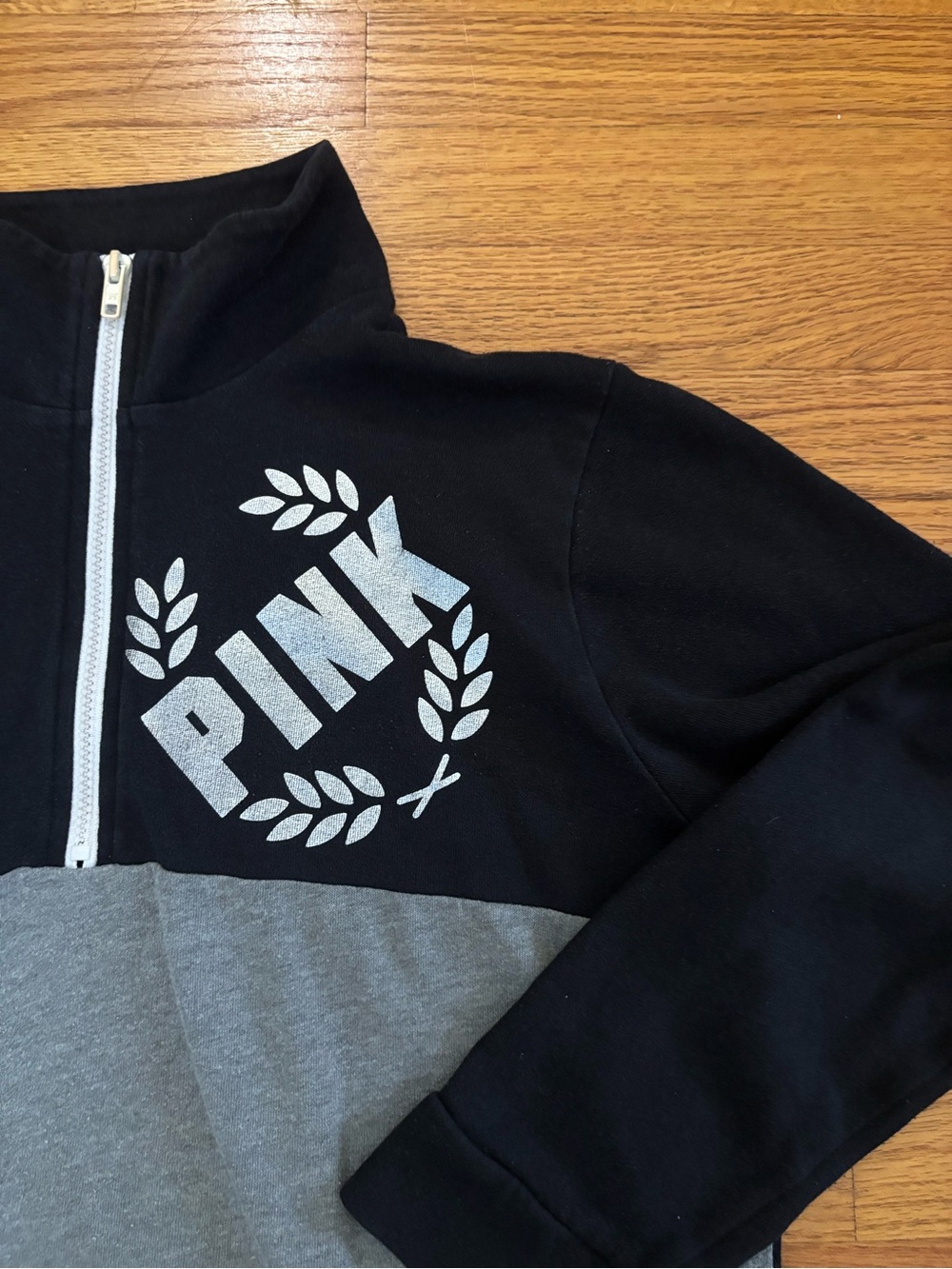 Victoria's Secret PINK Sweatshirt Large Black Gray Colorblock 1/4 Zip Pullover - Picture 4 of 7